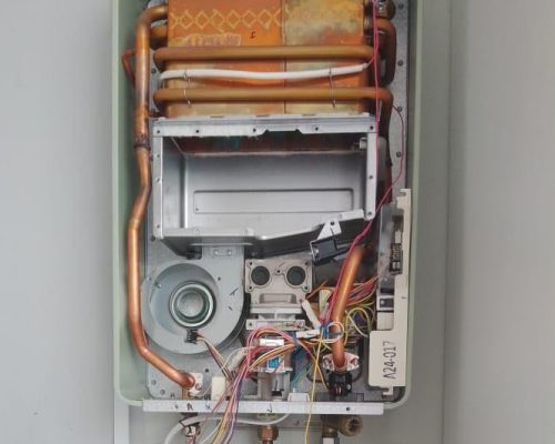 Manutenção, Conserto, Assistência, Técnica, Técnico Limpeza de aquecedor a gás em Curitiba